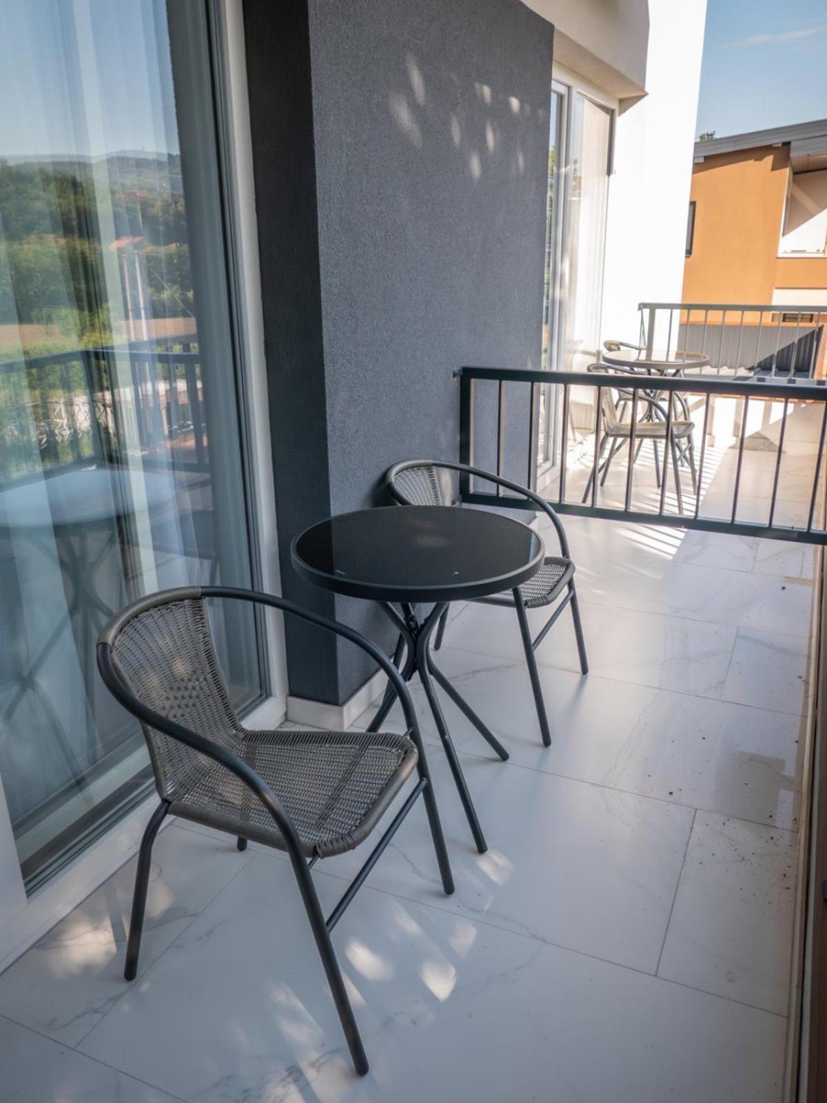 Sunny Corner Apartments Visoko Εξωτερικό φωτογραφία